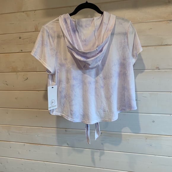 90 Degree | Tie-dye Short Sleeve Hooded Workout Top - Picture 3 of 5